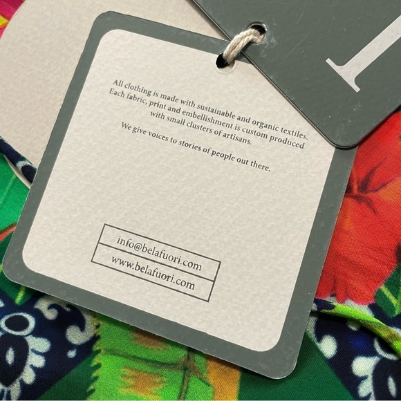 NWT La Fuori Bela Fuori Tropical 100% Silk Top - Picture 6 of 13